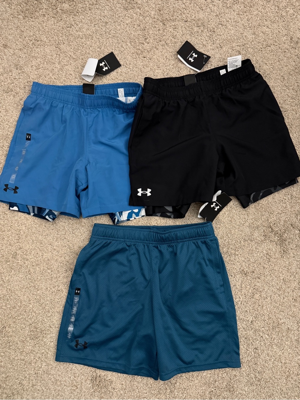 Under Armour Boys Shorts Lot Youth Large YL NWT 3 Pair Athletic 2-in-1 Mesh